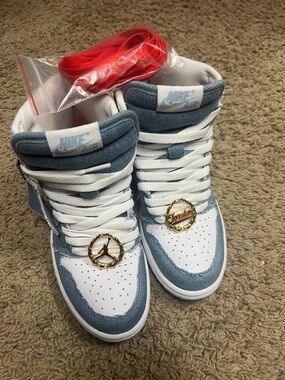 Nike High Top Sneakers - White & Light Blue Denim